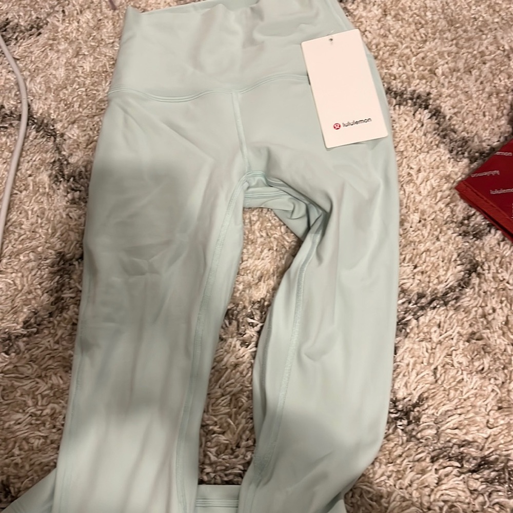 Lululemon mint green size 2 align pants